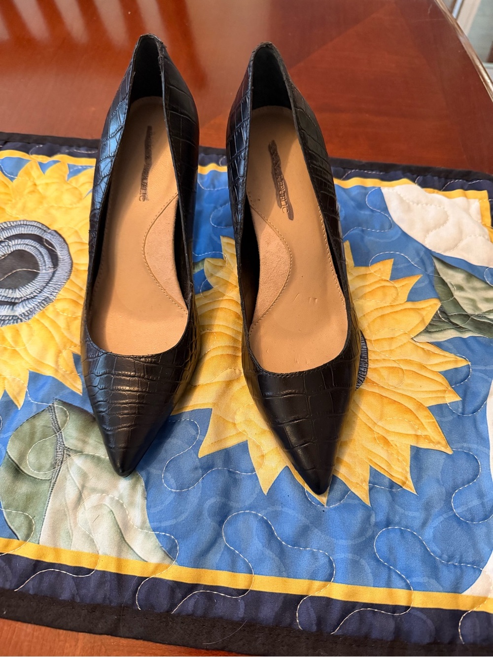 Banana Republic Black Croc-Embossed Pointed-Toe Heels-NWOT-Clearance